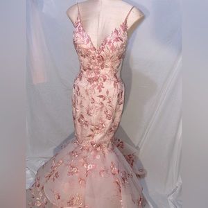 Ellie Wilde Mon Cheri Size 4 Pink Tiered Mermaid Dress